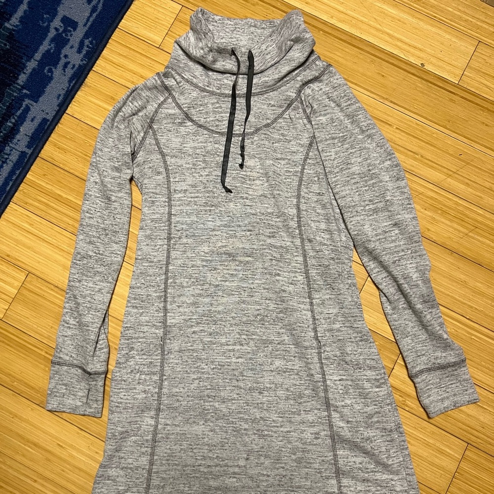 Kuhl pull over sweater womens